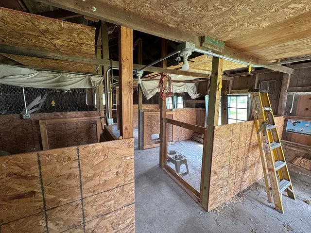 $325,000 | 23633 Carroll Road, Lanark, IL 61046