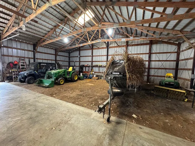 $325,000 | 23633 Carroll Road, Lanark, IL 61046