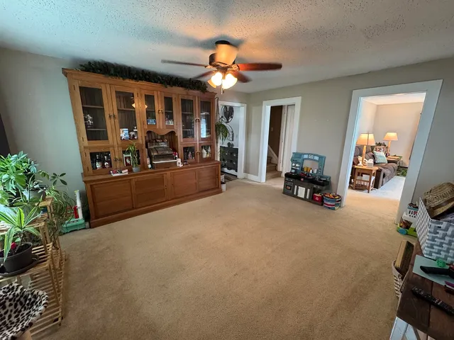 $325,000 | 23633 Carroll Road, Lanark, IL 61046