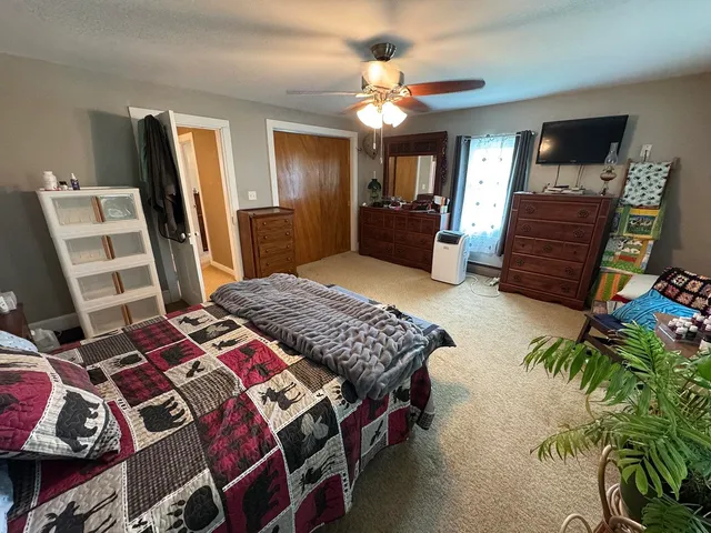 $325,000 | 23633 Carroll Road, Lanark, IL 61046