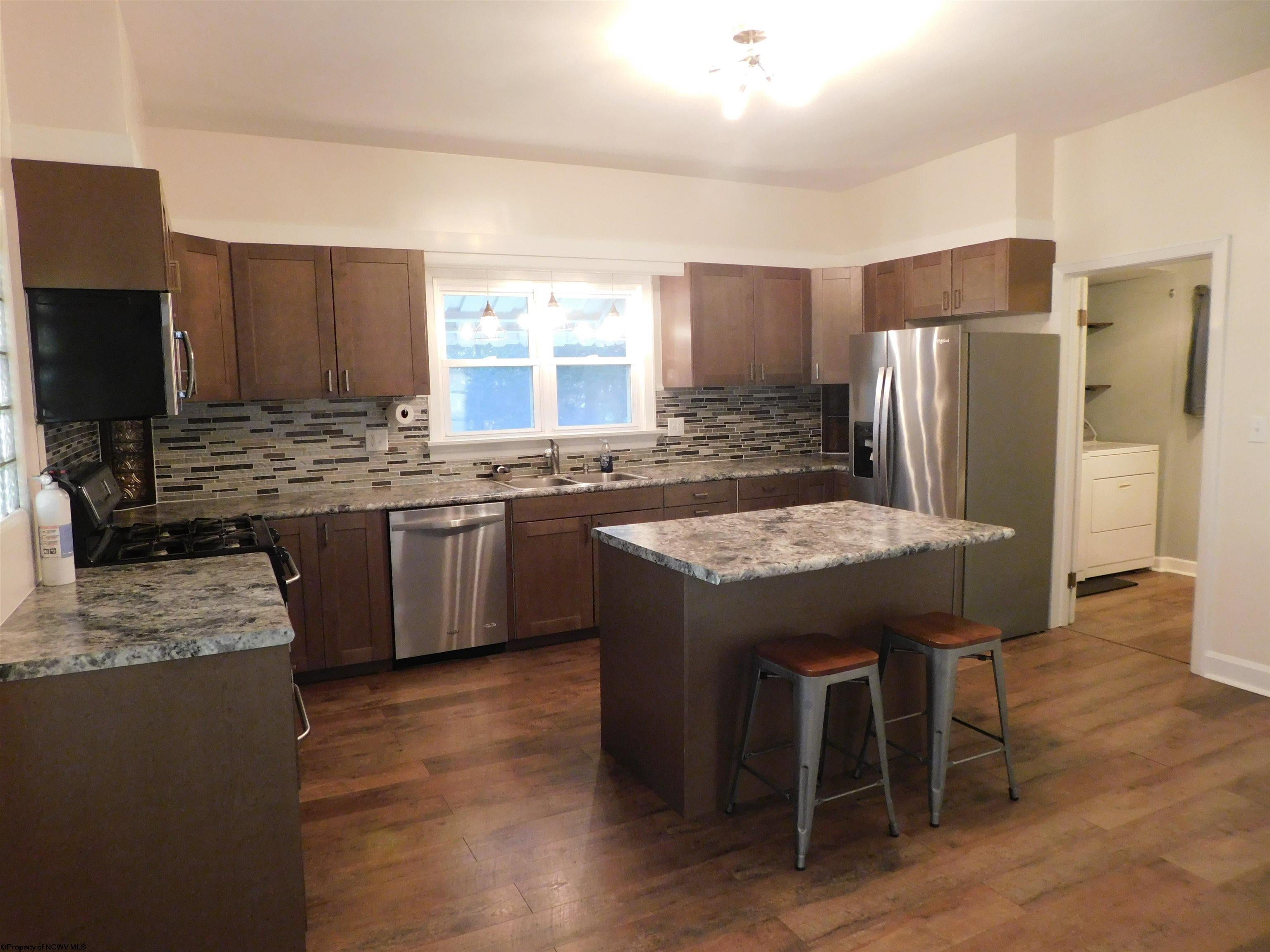 322 South Robert Stone Way Reedsville, WV 26547 - Photo 9 of 50 Gallery Image 9