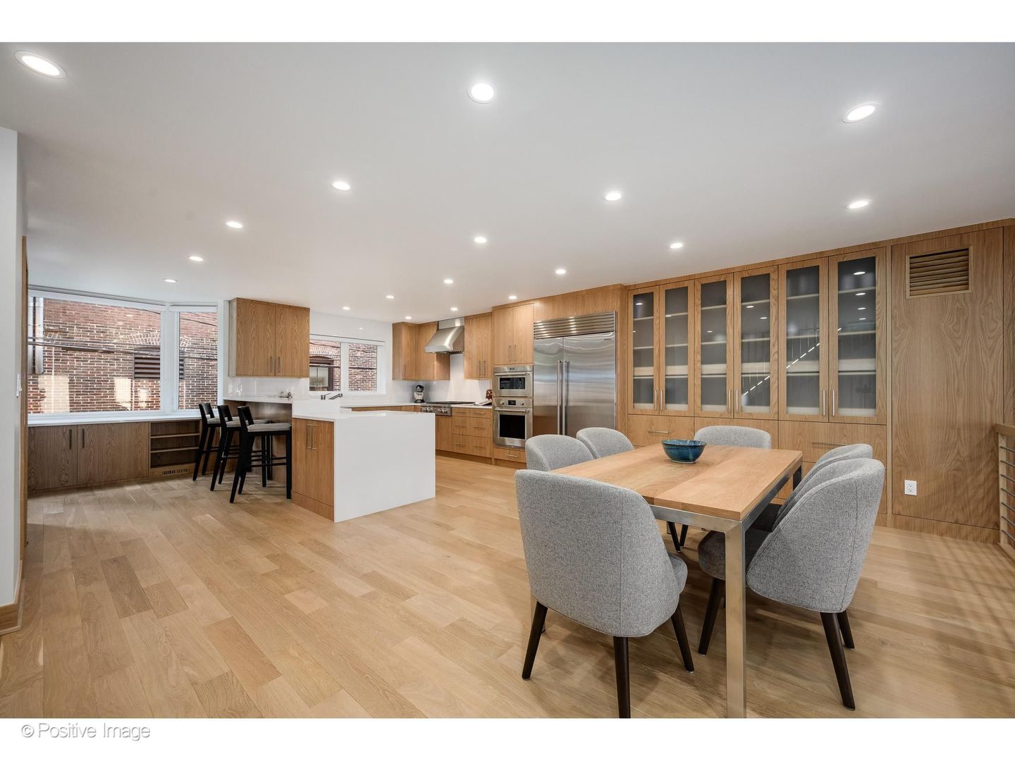 1307 North Sutton Place Chicago, IL 60610 - Photo 8 of 43