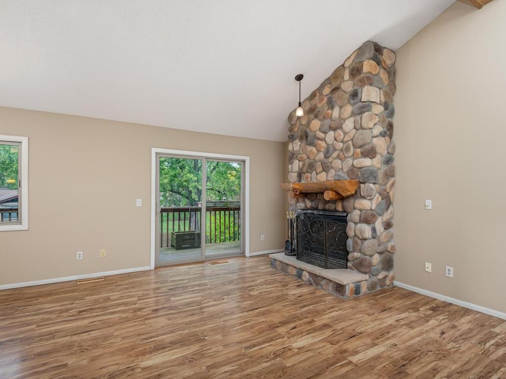 11109 Trail West Road Bloomington, MN 55437 - Photo 15 of 39 Gallery Image 15