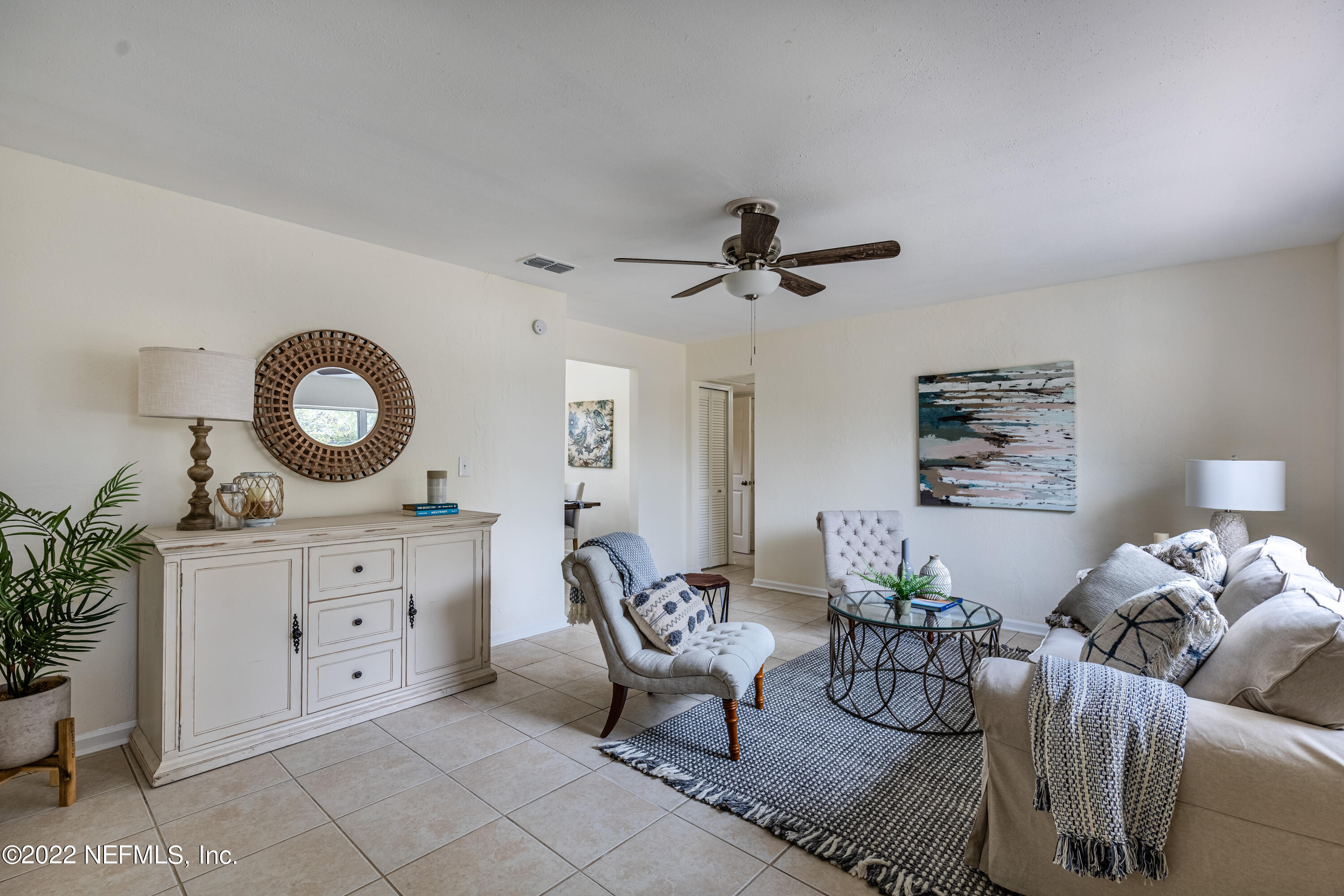 2913 Mansion Road Jacksonville, FL 32277 - Photo 5 of 30 a living room with furniture