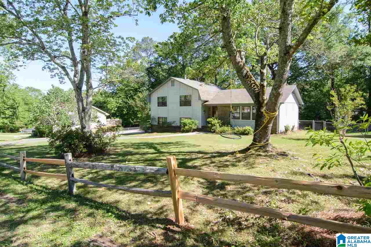 5721 Dorchester Way Birmingham, AL 35210 - Photo 2 of 31
