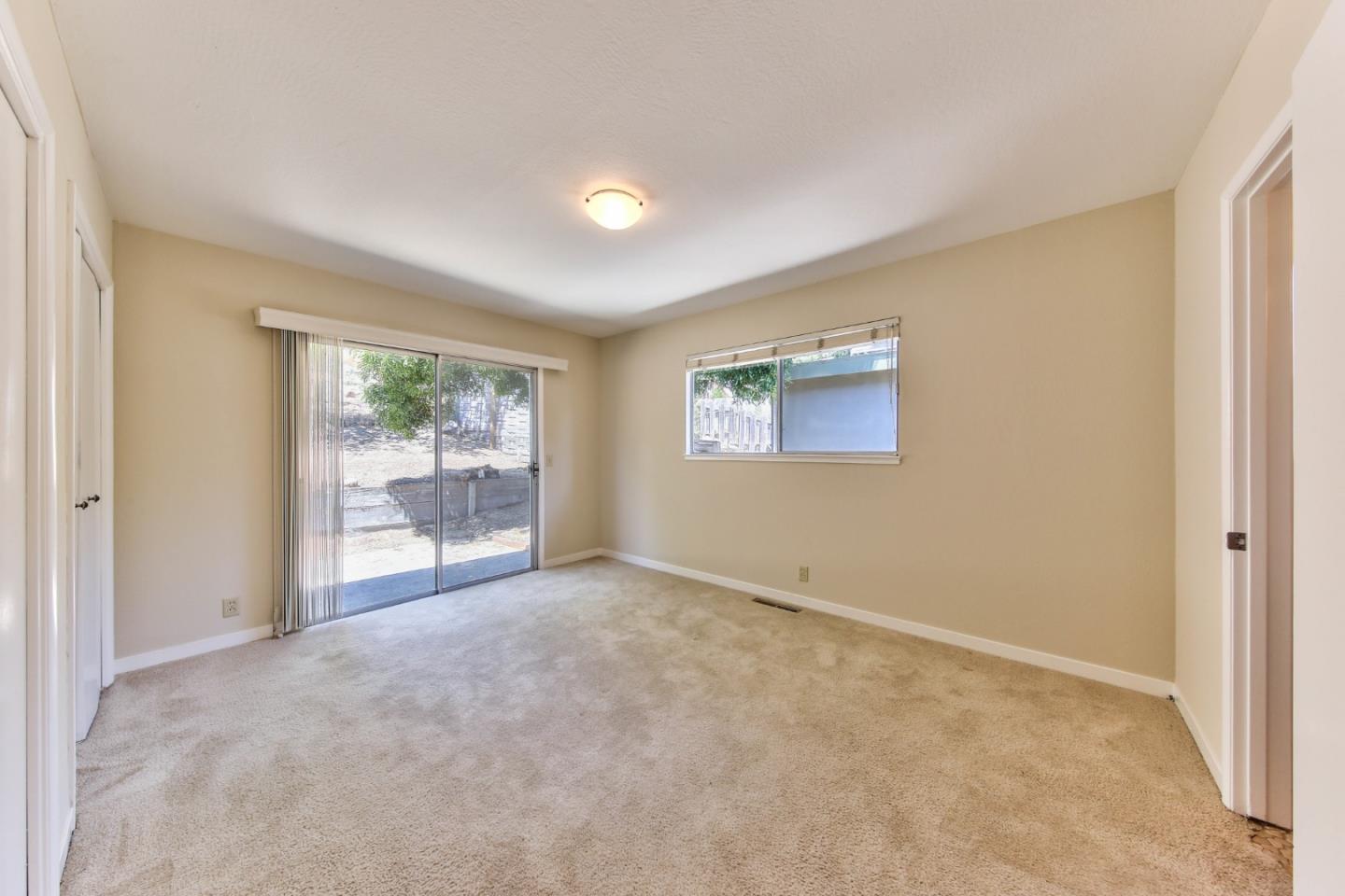 0 Junipero 4 Nw 10th Avenue Carmel, CA 93921 - Photo 10 of 22 a view of an empty room with a window