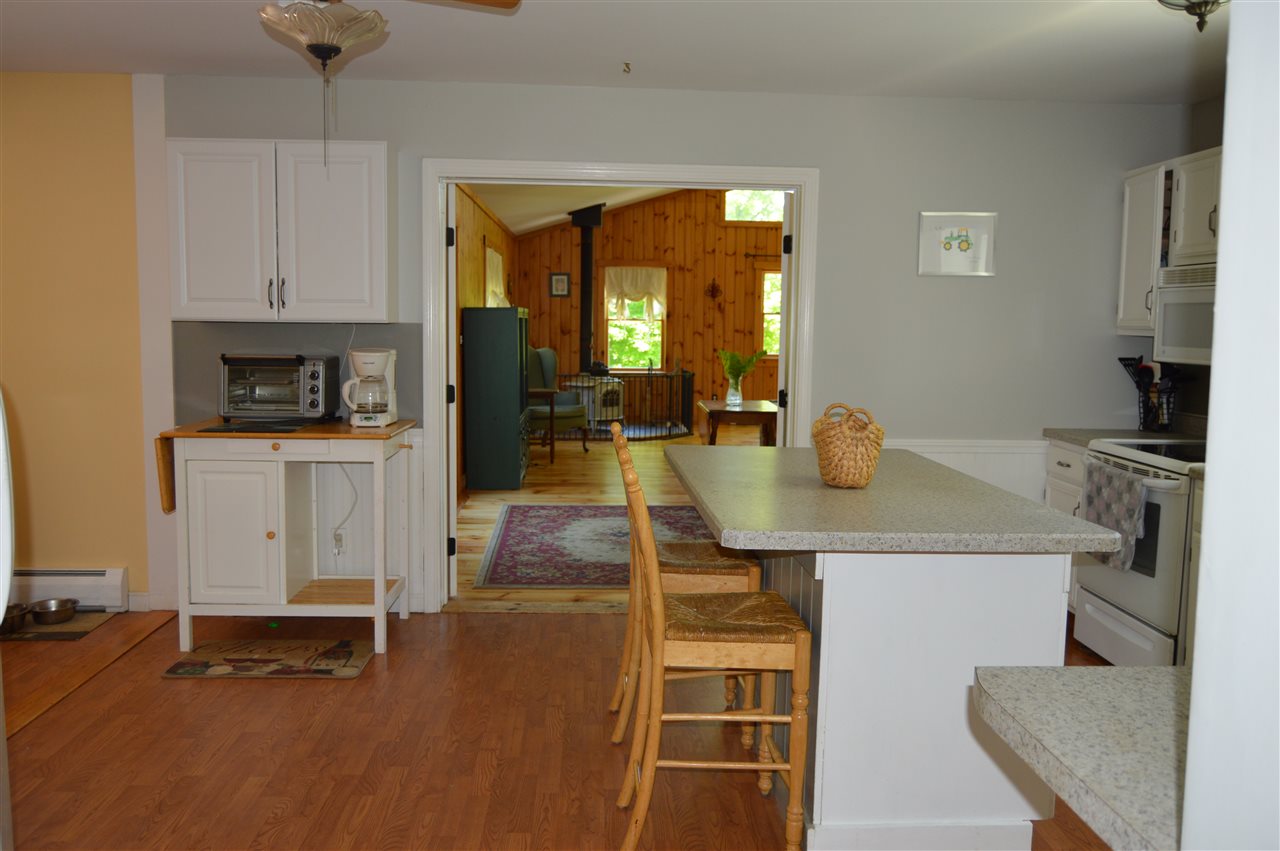 224 York Hill Road Lincoln, VT 05443 - Photo 4 of 28