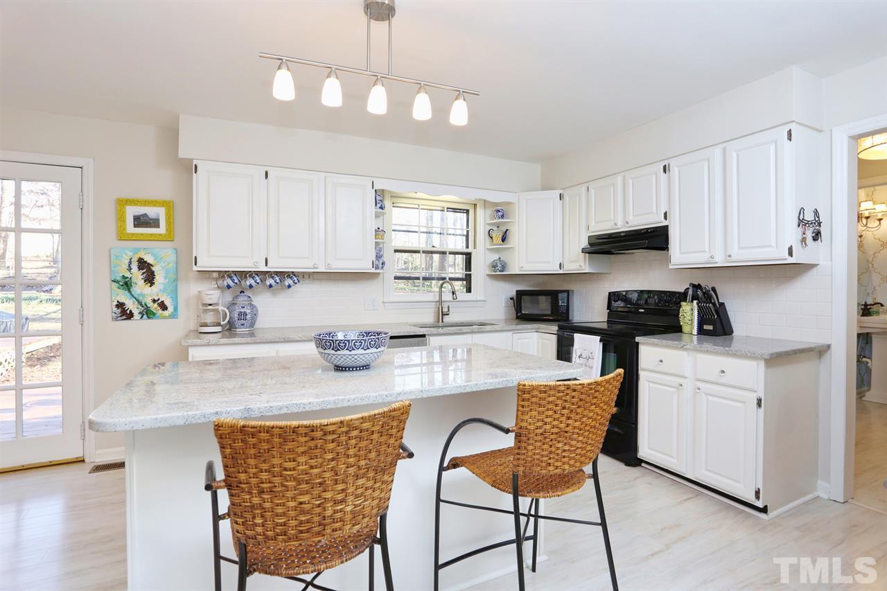 5520 Mapleridge Road Raleigh, NC 27609 - Photo 8 of 25