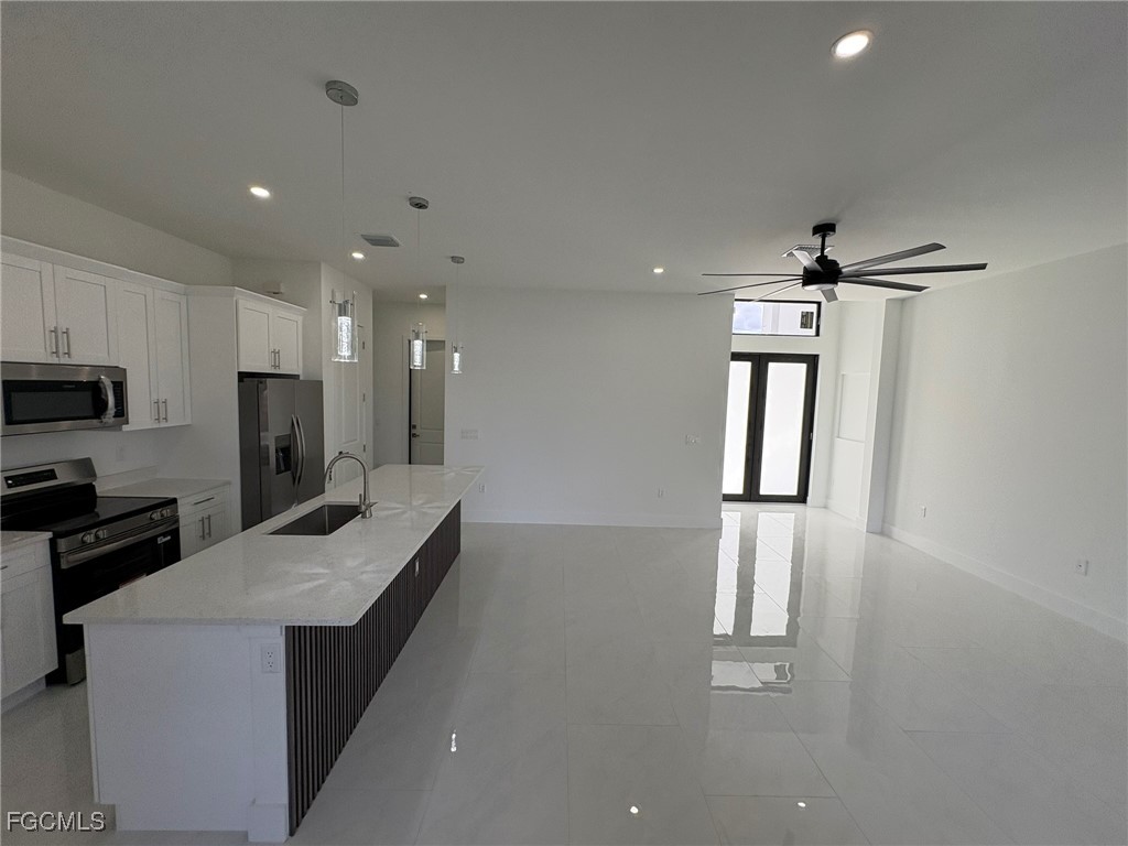 2928 20th Street Southwest Lehigh Acres, FL 33976 - Photo 13 of 42