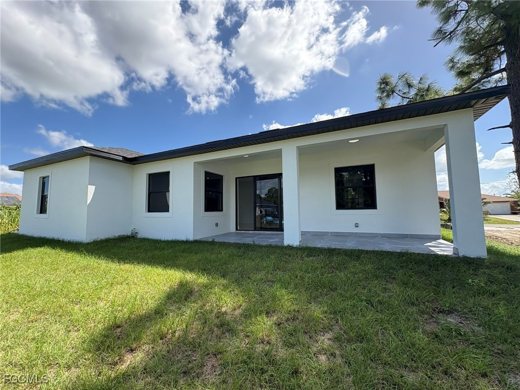 2928 20th Street Southwest Lehigh Acres, FL 33976 - Photo 4 of 42