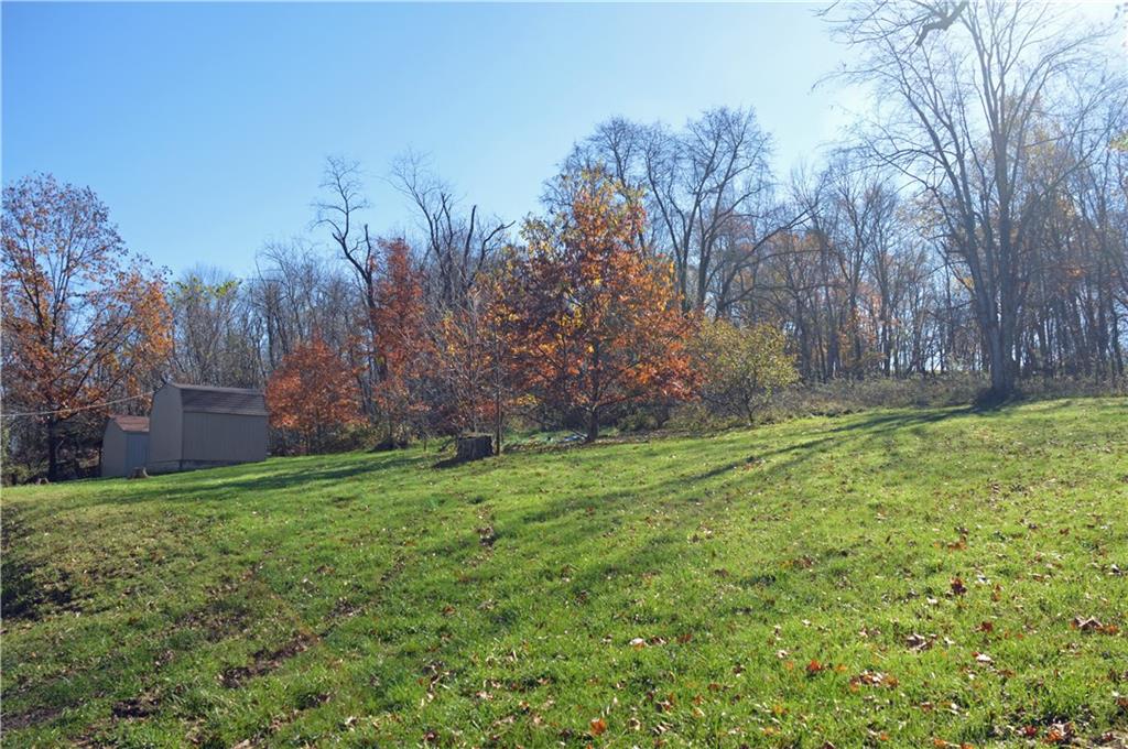 142 Ctr Lp Road Jefferson, PA 15344 - Photo 2 of 18