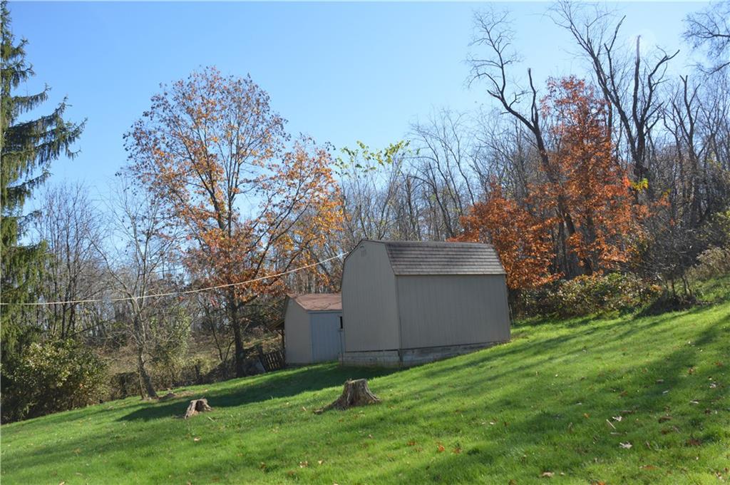 142 Ctr Lp Road Jefferson, PA 15344 - Photo 12 of 18