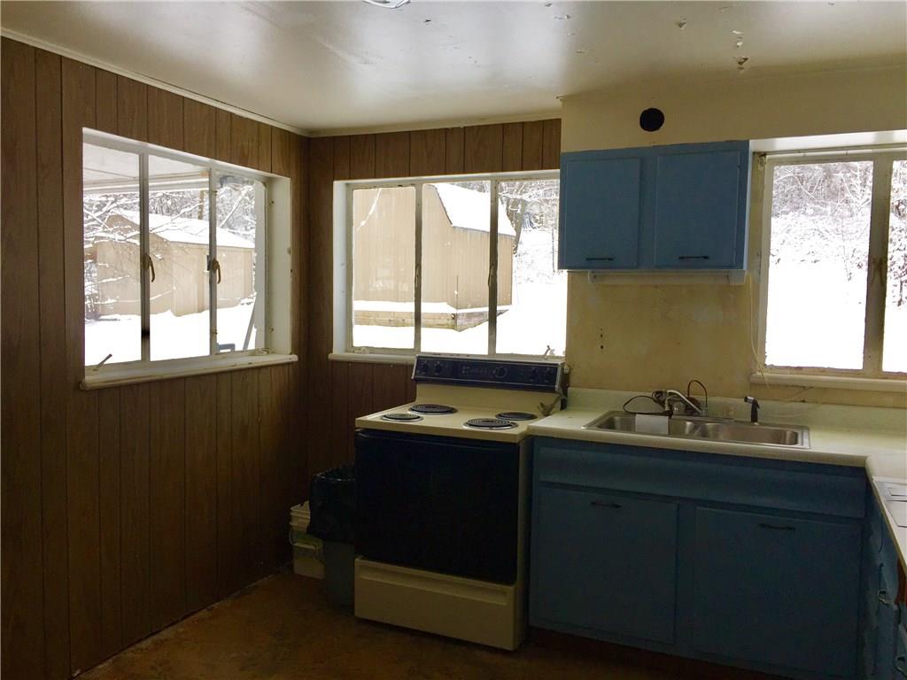 142 Ctr Lp Road Jefferson, PA 15344 - Photo 17 of 18