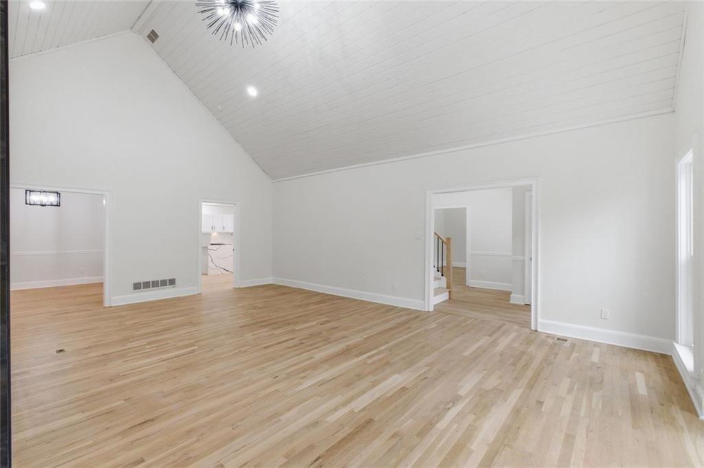 7170 Riverside Drive Atlanta, GA 30328 - Photo 16 of 63 Gallery Image 16