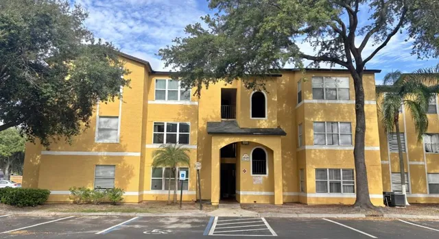 $1,850 | 4528 Commander Drive, Unit 2031, Orlando, FL 32822