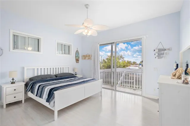 $1,390,000 | 1380 Aqua View Lane, Englewood, FL 34223