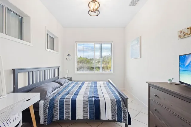 $1,390,000 | 1380 Aqua View Lane, Englewood, FL 34223