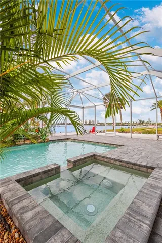 $1,390,000 | 1380 Aqua View Lane, Englewood, FL 34223