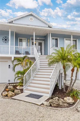 $1,390,000 | 1380 Aqua View Lane, Englewood, FL 34223