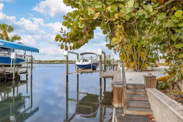 $1,390,000 | 1380 Aqua View Lane, Englewood, FL 34223