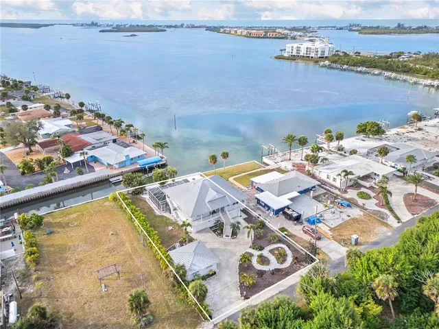 $1,390,000 | 1380 Aqua View Lane, Englewood, FL 34223