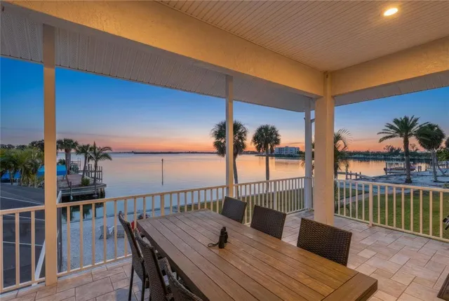 $1,390,000 | 1380 Aqua View Lane, Englewood, FL 34223