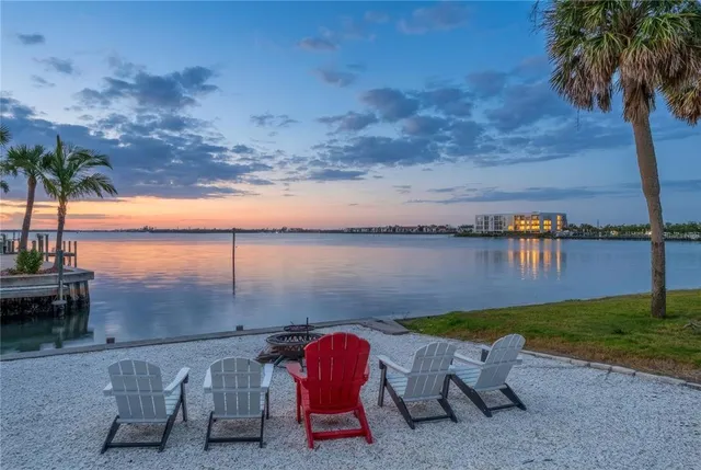 $1,390,000 | 1380 Aqua View Lane, Englewood, FL 34223