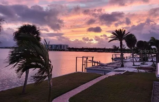 $1,390,000 | 1380 Aqua View Lane, Englewood, FL 34223