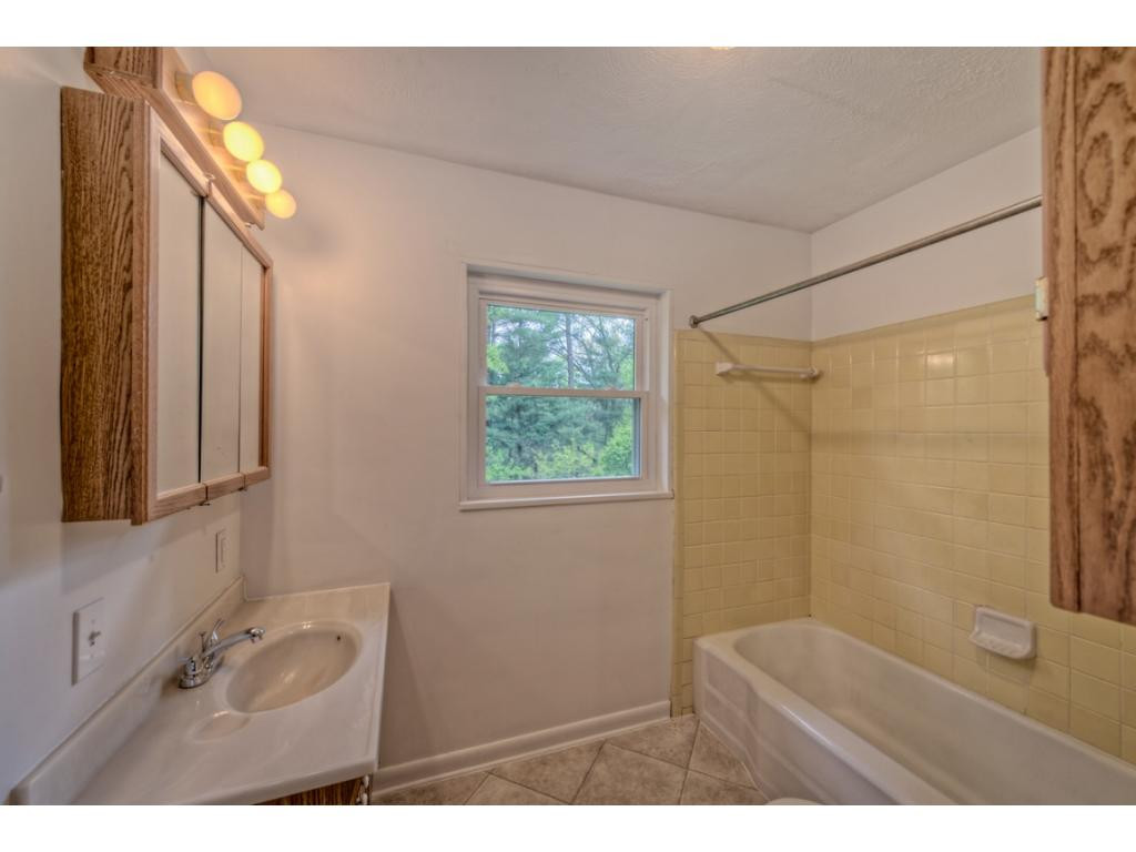 519 Cheyenne Road Bristol, VA 24201 - Photo 15 of 32 Photo 15