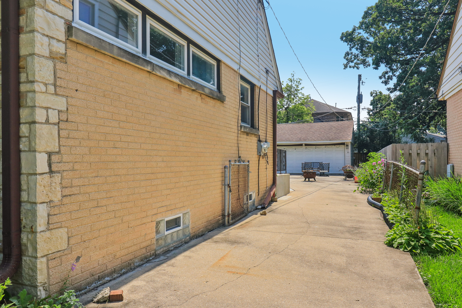823 Rowe Avenue Park Ridge, IL 60068 - Photo 35 of 37 Gallery Image 35