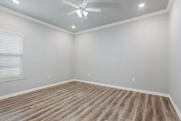 $1,375 | 716 South Main Street, Unit 718, McGregor, TX 76657