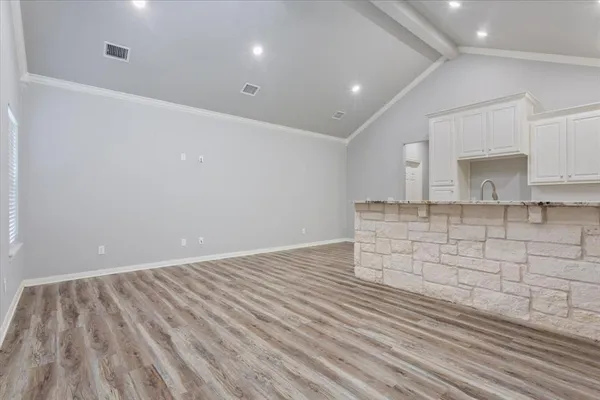 $1,375 | 716 South Main Street, Unit 718, McGregor, TX 76657