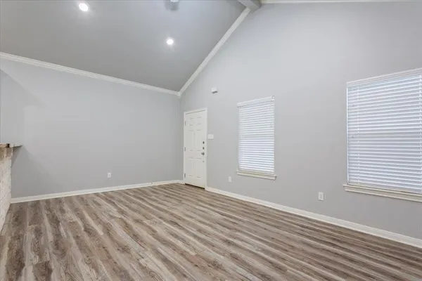 $1,375 | 716 South Main Street, Unit 718, McGregor, TX 76657