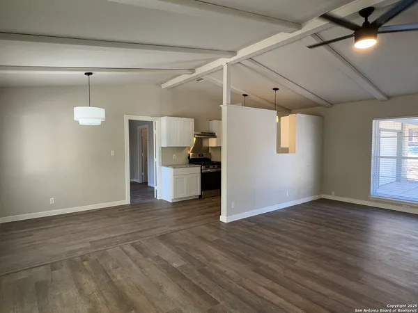 $249,500 | 106 Woodview Drive, Live Oak, TX 78233