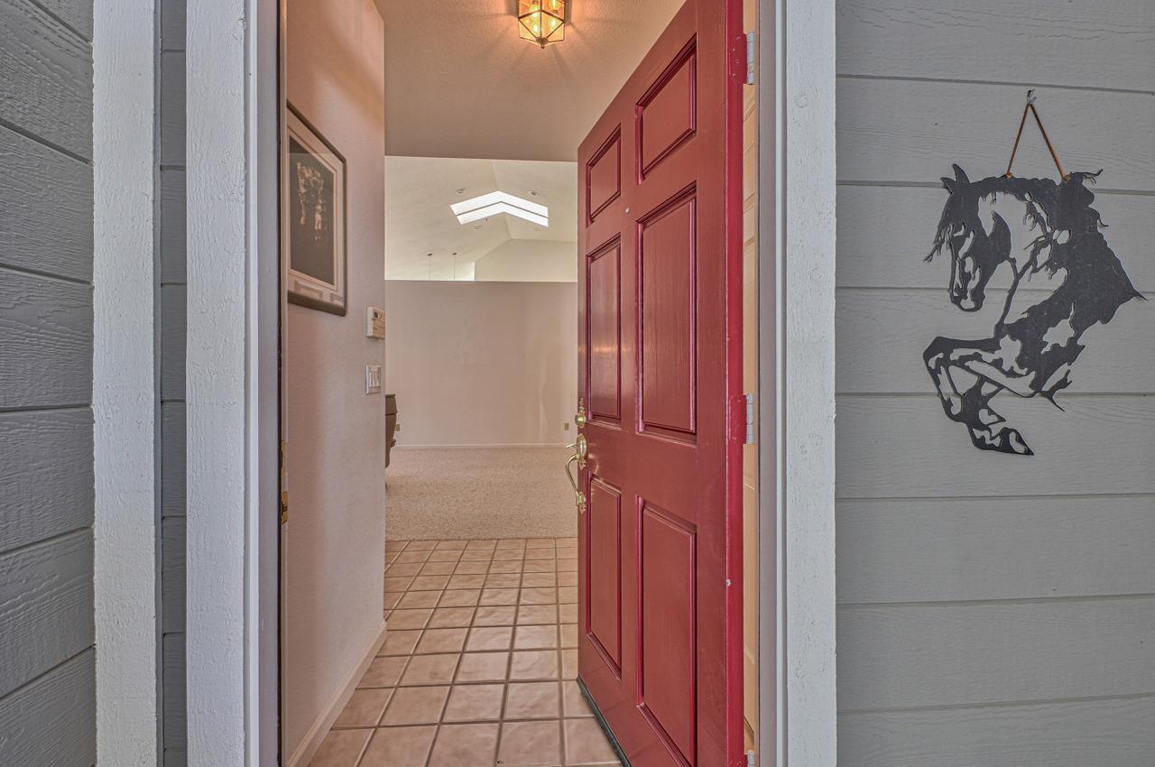 17644 River Run Road Salinas, CA 93908 - Photo 5 of 41