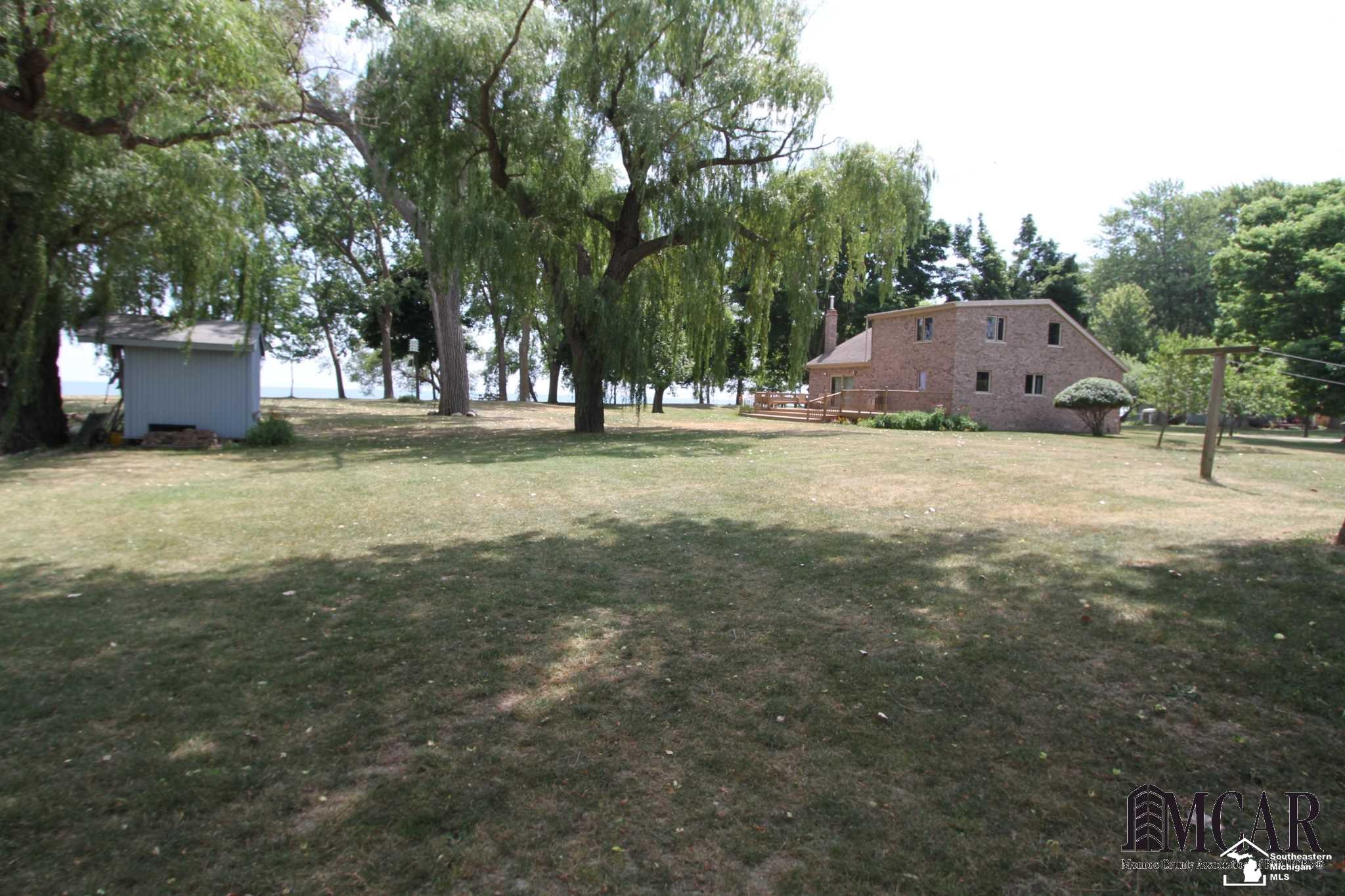 4834 Long Road Newport, MI 48166 - Photo 35 of 37 21474894-34.JPG