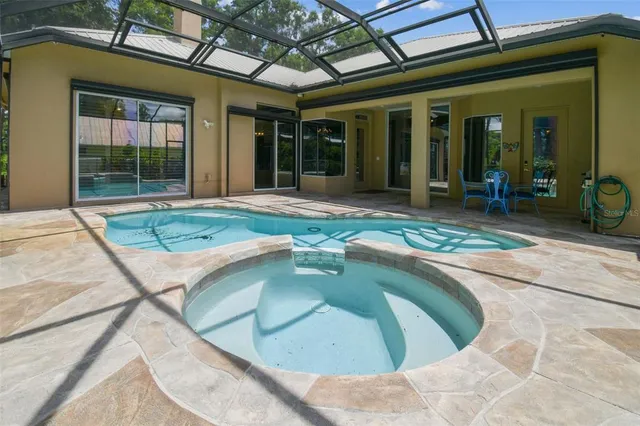 $899,000 | 17906 Loretta Lane, Lutz, FL 33548