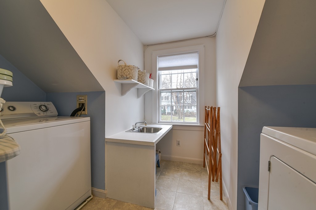 2 Dudley Road Wellesley, MA 02481 - Photo 25 of 28