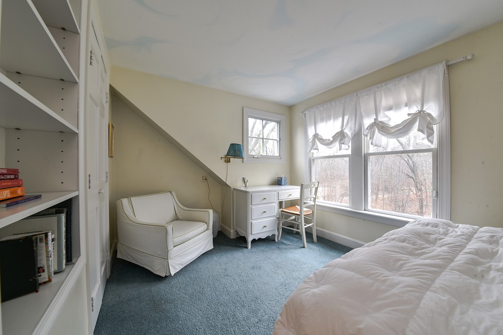 2 Dudley Road Wellesley, MA 02481 - Photo 26 of 28