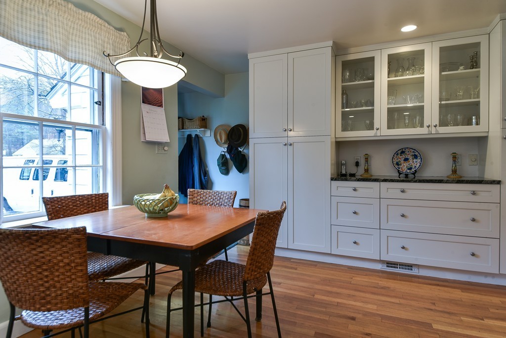 2 Dudley Road Wellesley, MA 02481 - Photo 10 of 28
