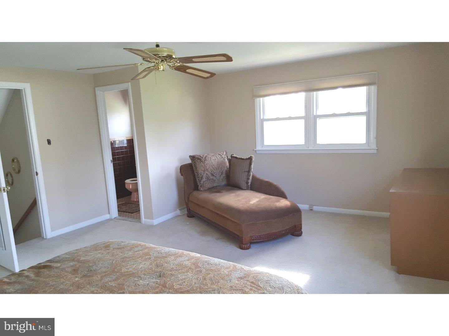 1336 Cloverly Road Warminster, PA 18974 - Photo 10 of 15 Bedroom - Main