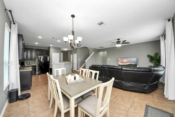 $2,400 | 1601 Bel Riposo Lane, League City, TX 77573