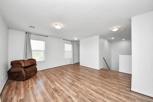 $2,400 | 1601 Bel Riposo Lane, League City, TX 77573