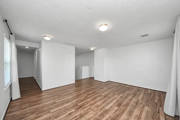 $2,400 | 1601 Bel Riposo Lane, League City, TX 77573