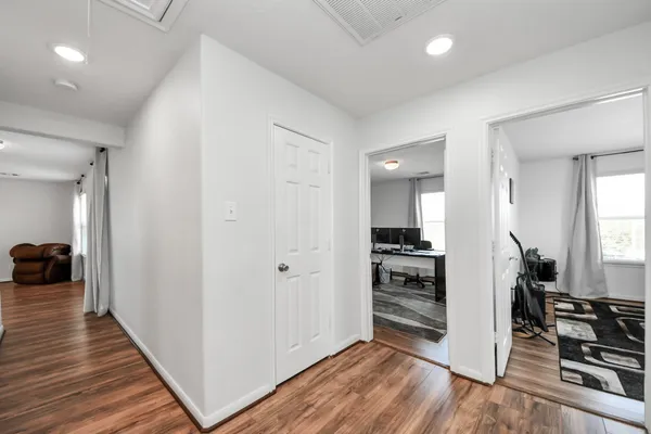 $2,400 | 1601 Bel Riposo Lane, League City, TX 77573