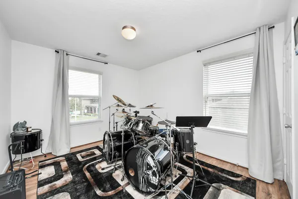 $2,400 | 1601 Bel Riposo Lane, League City, TX 77573