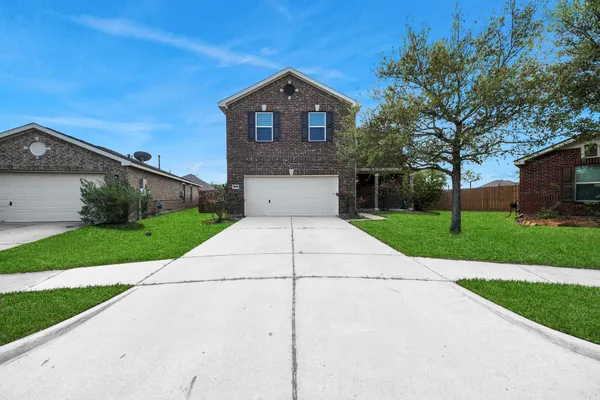 $2,400 | 1601 Bel Riposo Lane, League City, TX 77573
