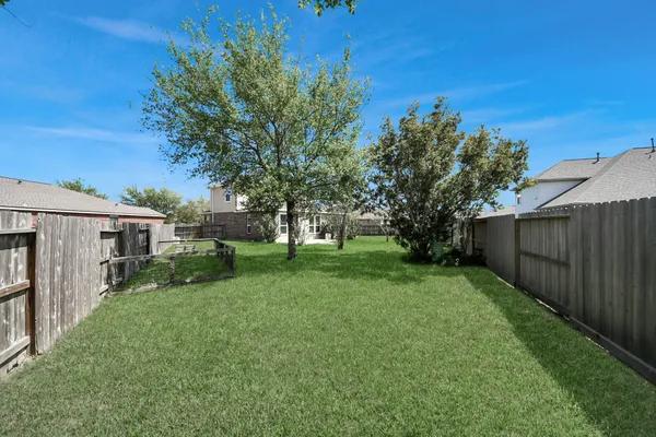 $2,400 | 1601 Bel Riposo Lane, League City, TX 77573