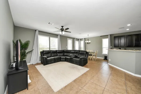 $2,400 | 1601 Bel Riposo Lane, League City, TX 77573