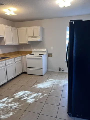 $900 | 122 Lake Street, Crestview, FL 32539